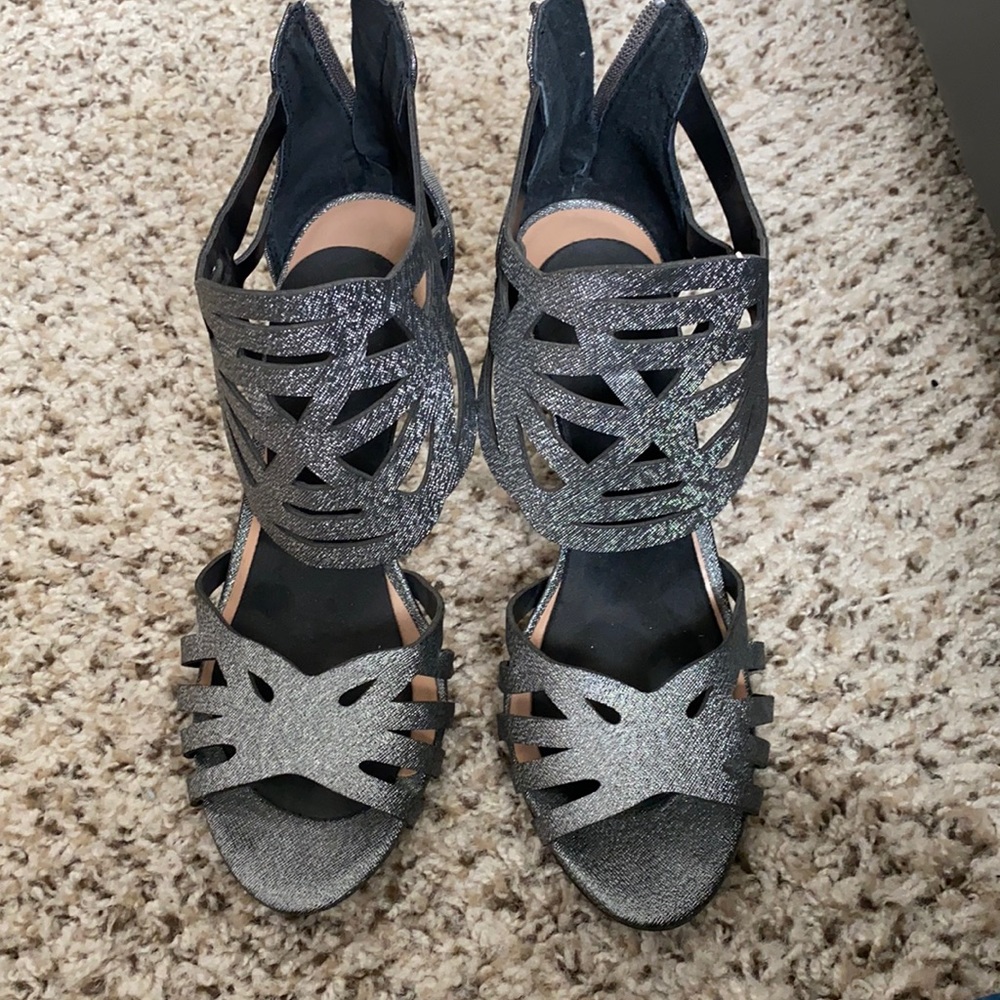 Dress heel